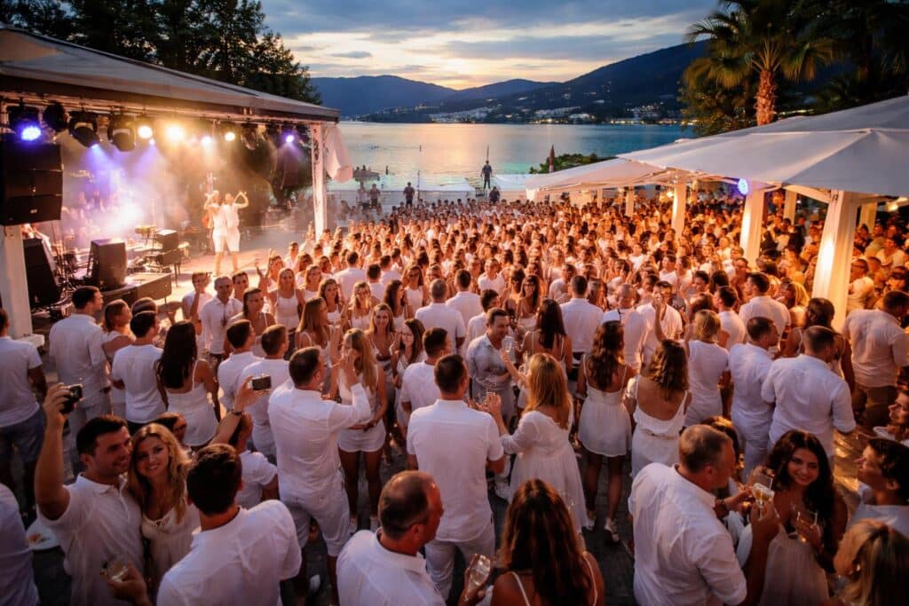 Partygäste in Weiß stürmten Tanzlokal am Wörthersee