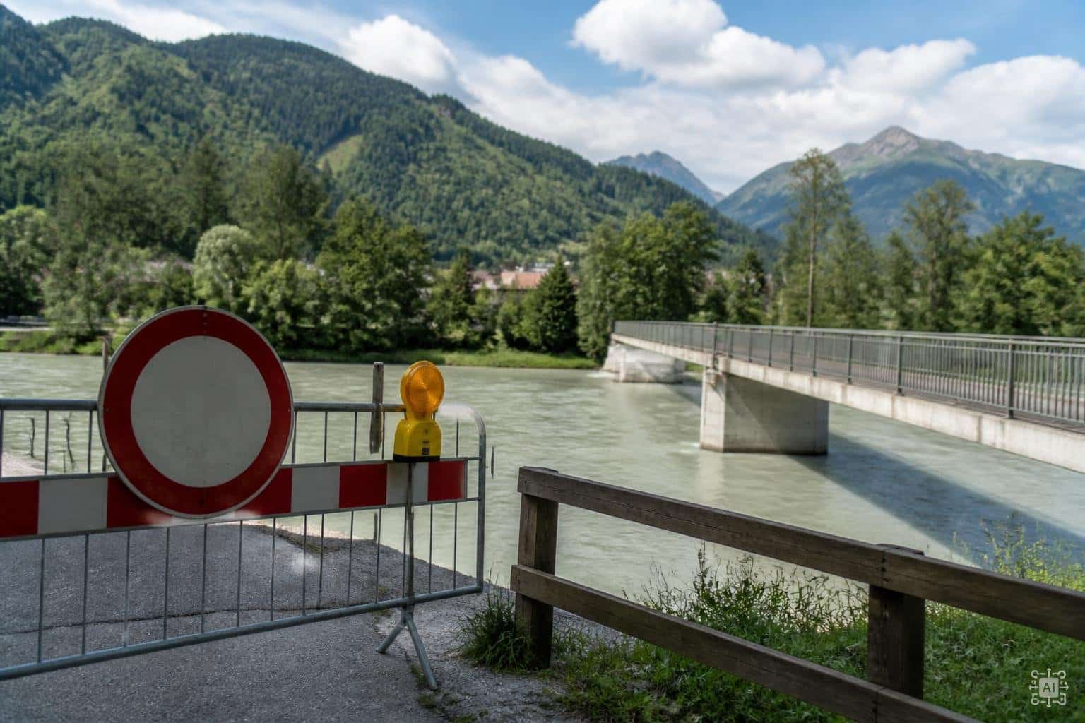 Anrainer fordert provisorische Brücke