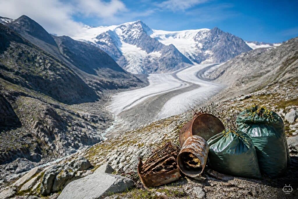 Nationalpark und Alpenverein beseitigen Altlasten an der Pasterze