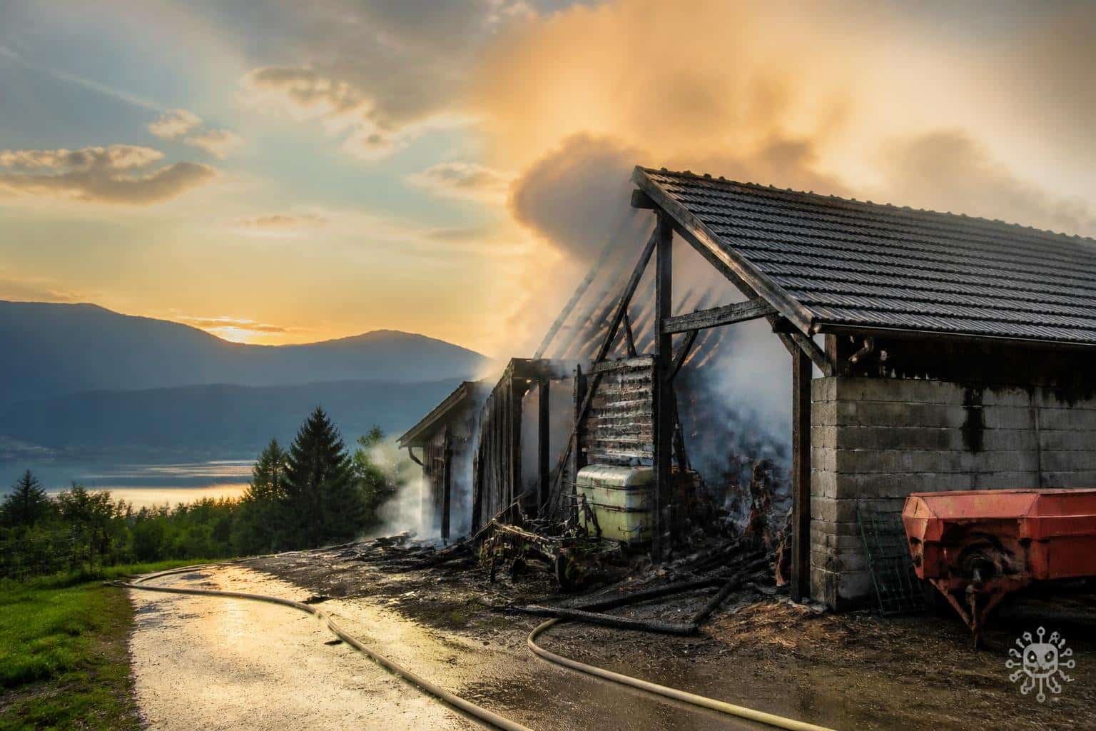 Wirtschaftsgebäude in Millstatt in Flammen