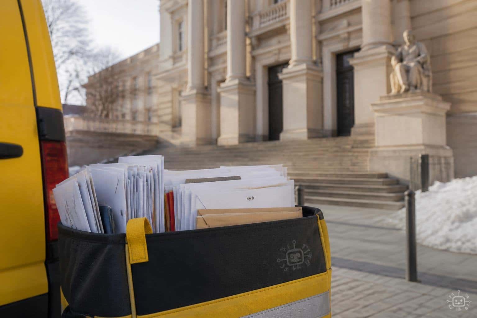 Postbotin stellte Briefe nicht zu