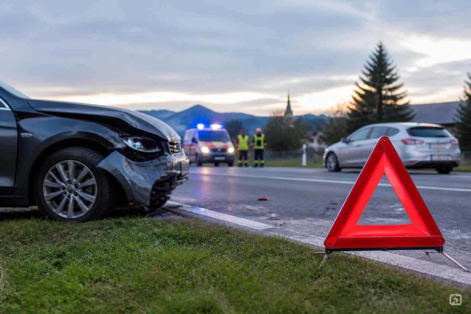 15-jähriger Alkolenker: Autounfall mit mehreren Verletzten in Kärnten