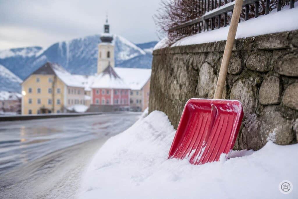 Politikerin mit Schneeschaufel attackiert: Ermittlungen beendet