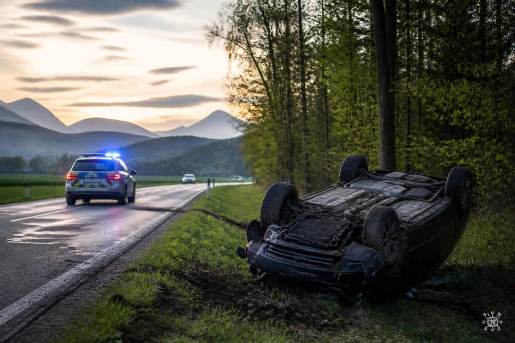 Verkehrsunfall auf der L83 – Alkoholisierung – Führerscheinabnahme