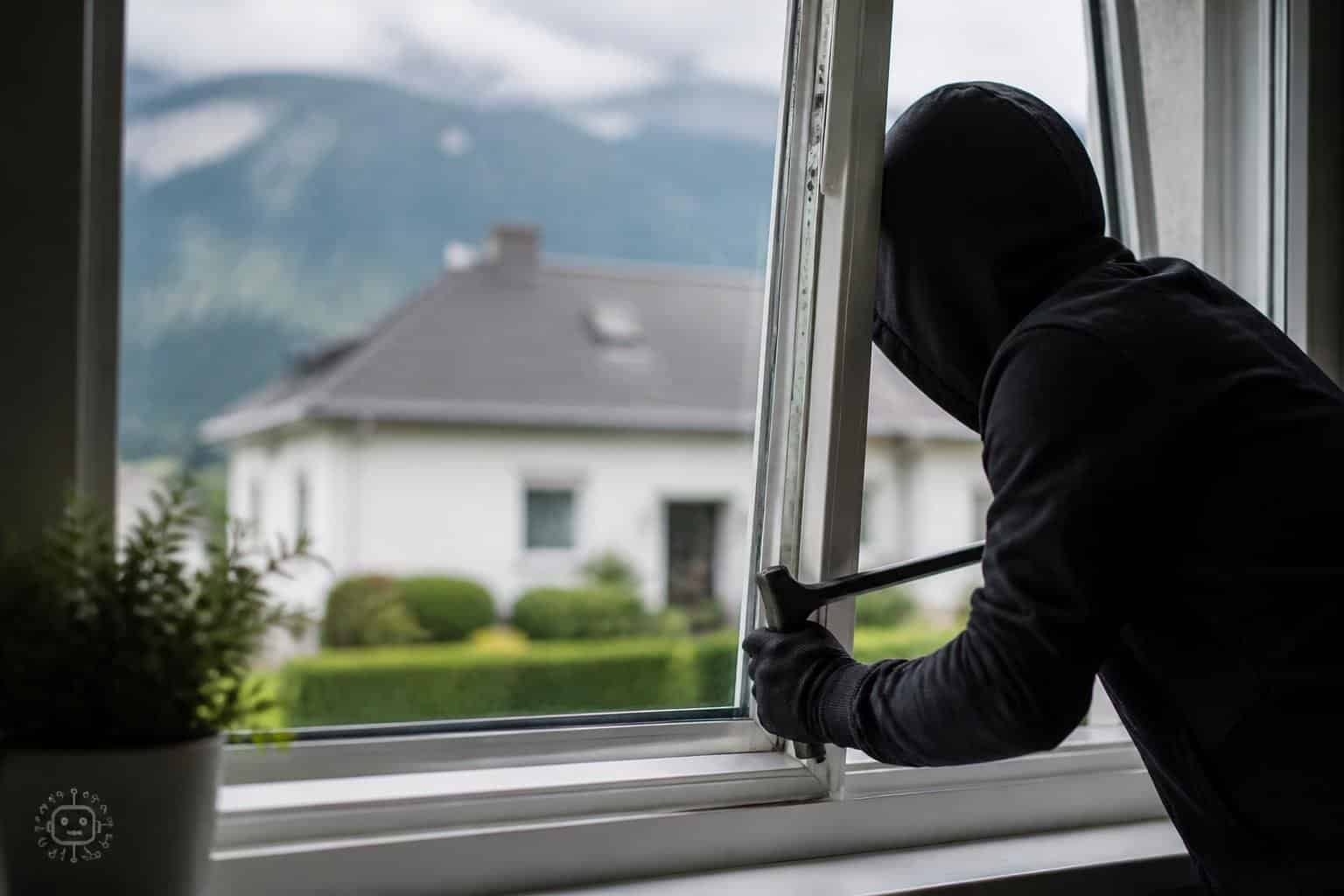 Diebstahl durch Einbruch oder mit Waffen