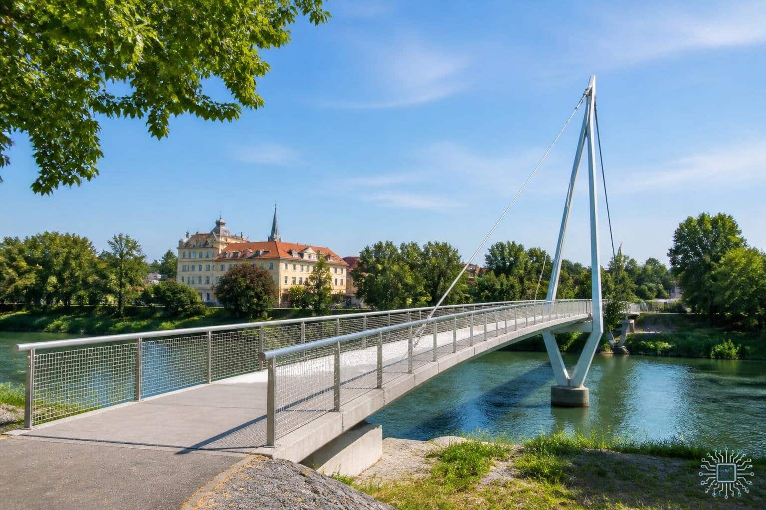Nach 20 Jahre langer Diskussion: Neue Brücke in Klagenfurt eröffnet