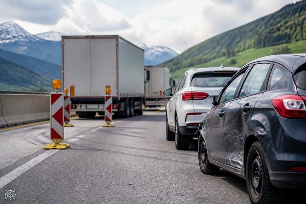 A10: Verletzte bei Unfall in Baustellenbereich