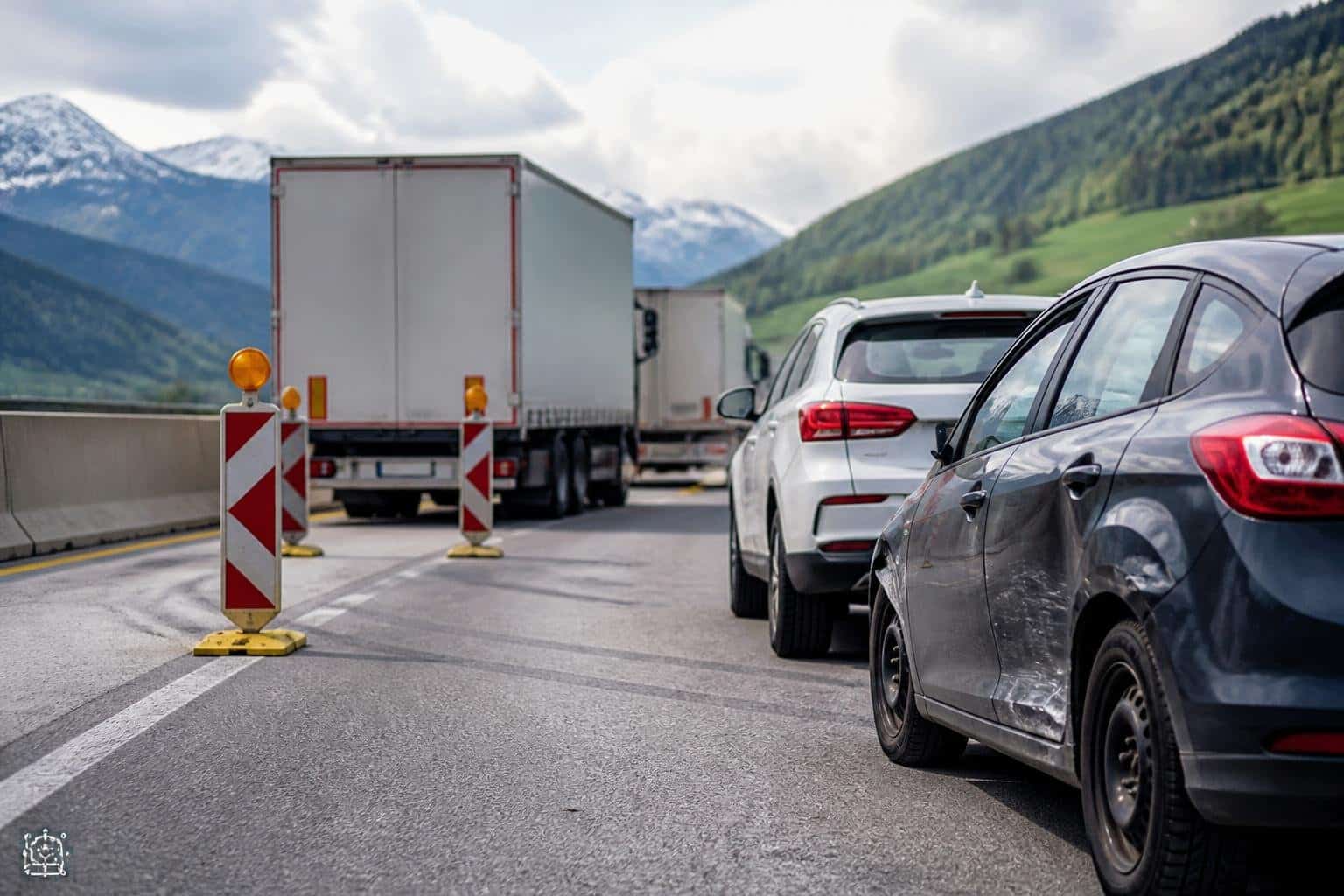 A10: Verletzte bei Unfall in Baustellenbereich